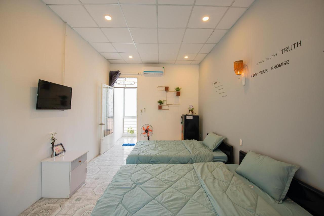 V3 Hostel Nha Trang Exteriör bild