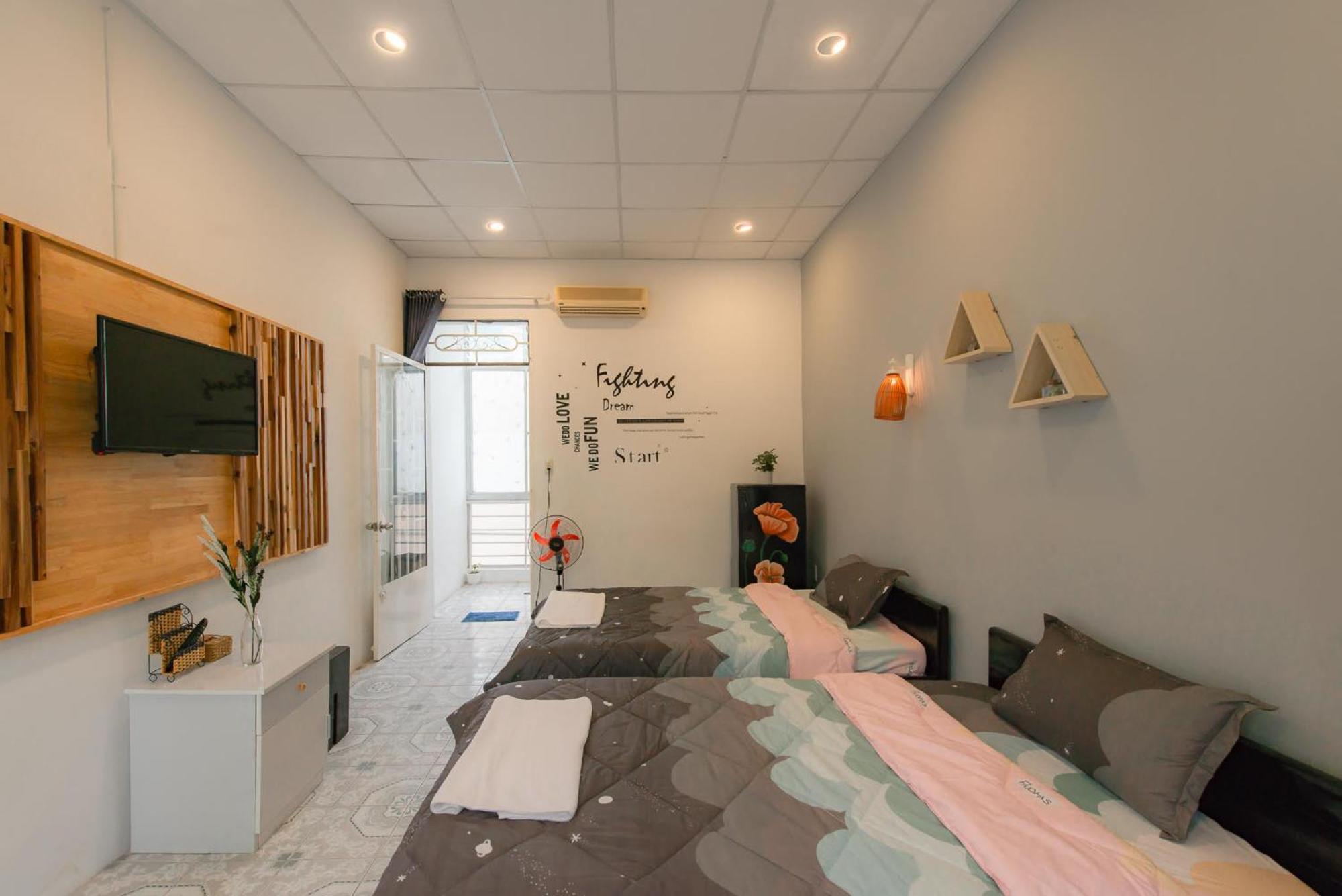 V3 Hostel Nha Trang Exteriör bild